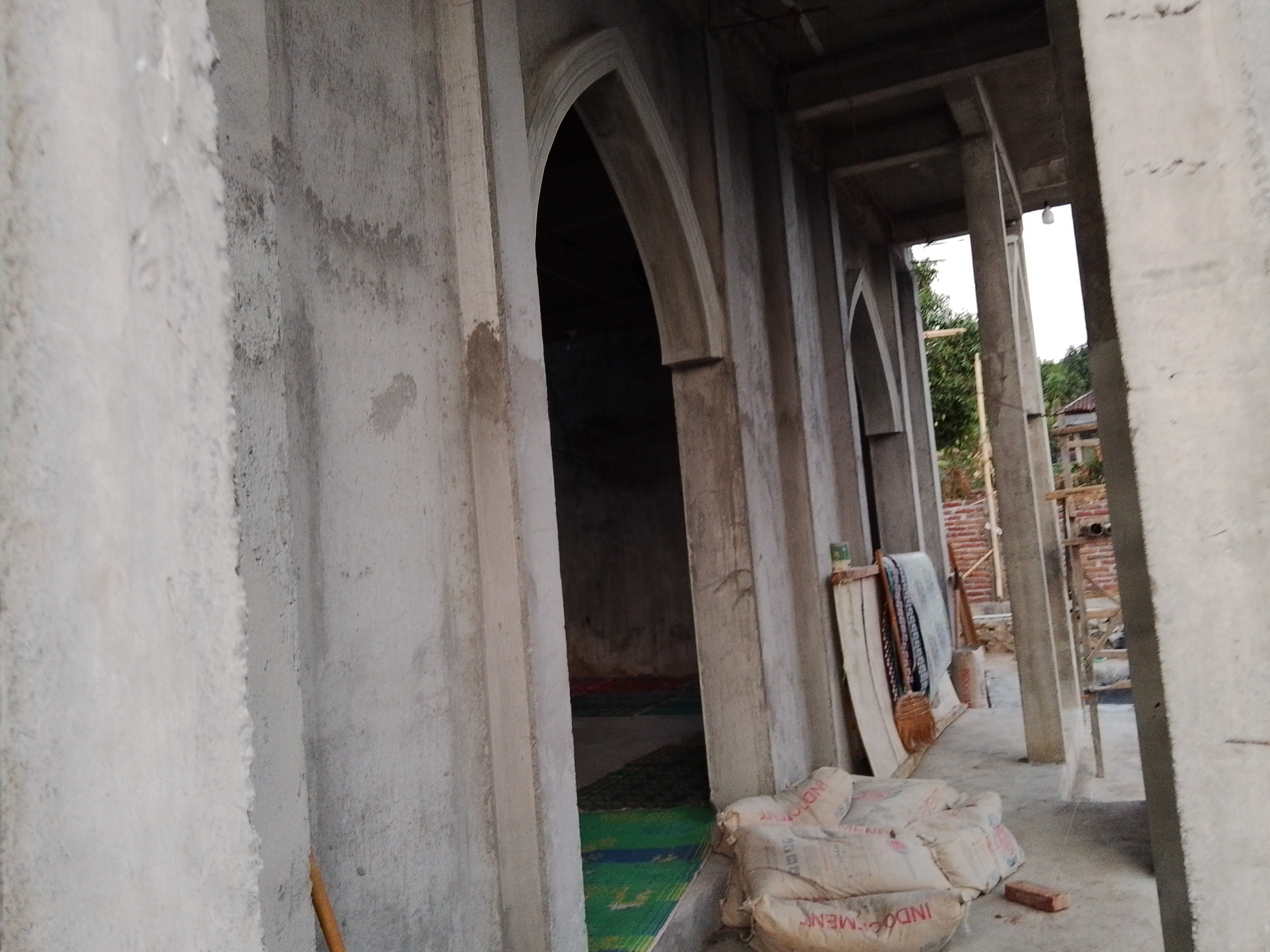 Finising Bangunan Utama Masjid  (2)