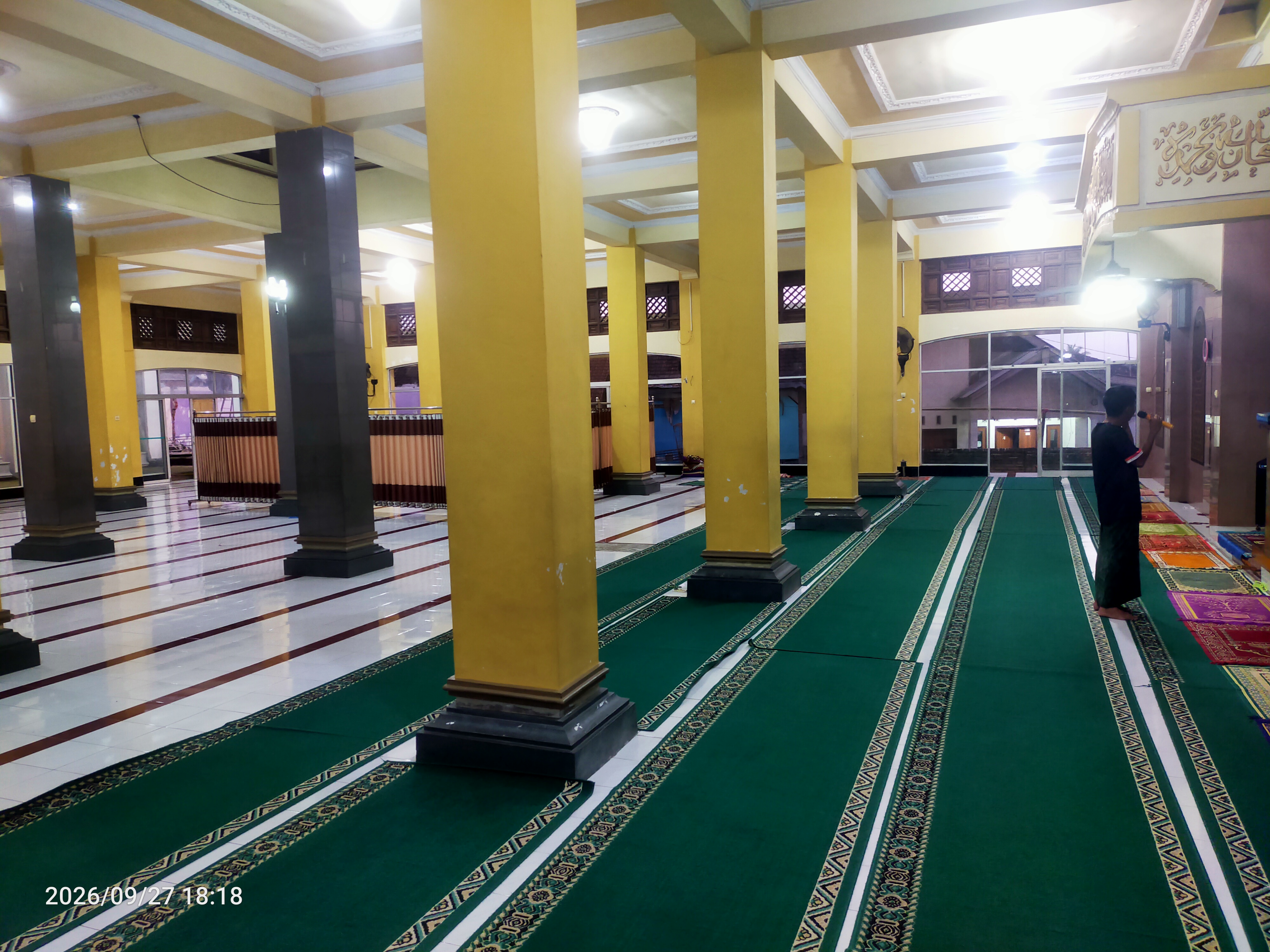Ruang Utama Sholat