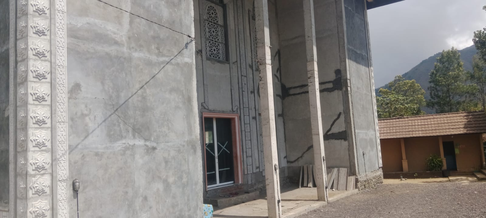 Tampak Samping